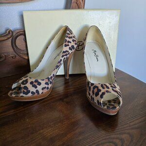 Ms Bisou leopard peep toe heel